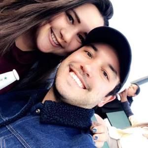 Meet your Posher, Tom